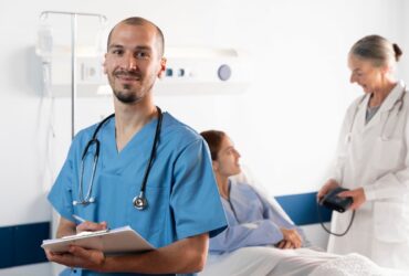 Quels sont les symptômes de la maladie à corps de Lewy ?