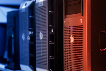 Serveurs en datacenter pour illustrer l’infogérance informatique